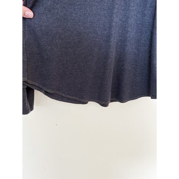 4-RTH For Earth Thermal V Neck Knit Top Women's Size Small - Picture 2 of 5